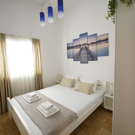 Apartments Loncar-Near Zrce Beach Novalja Buitenkant foto